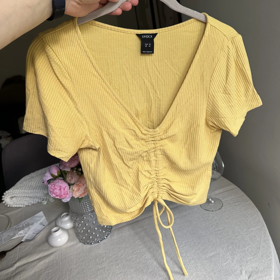 Yellow top