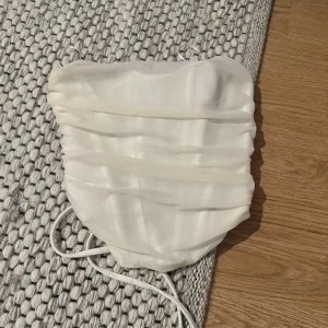 Korsett - Korsett topp från Gina, aldrig använd