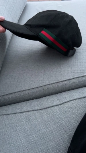 Gucci keps svart - Säljer nu min svarta Gucci keps har inget kvitto eller box men har tag