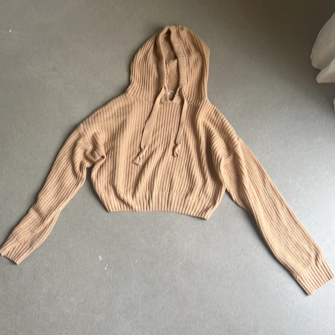 Stickad hoodie 