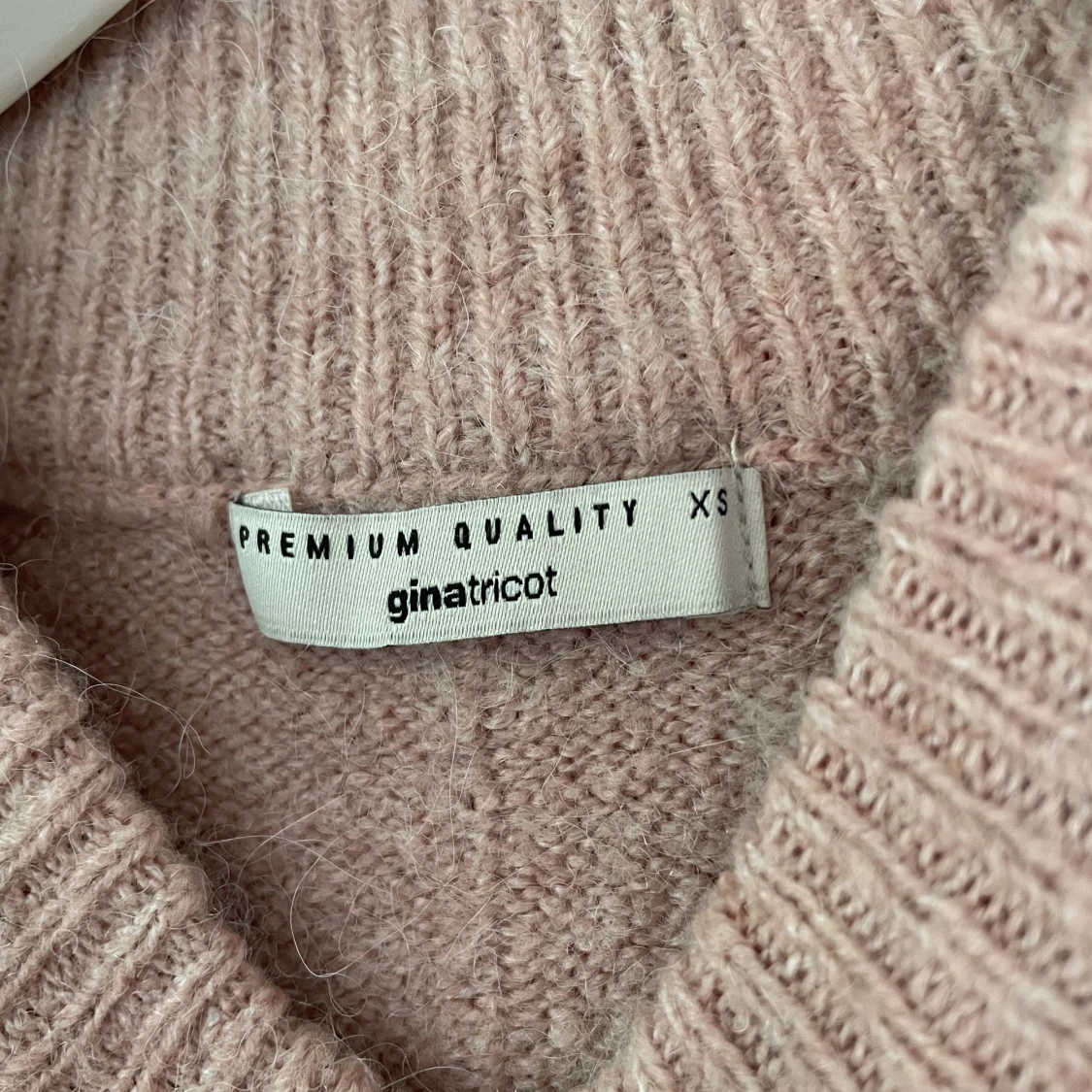 Stickad tröja  - 91