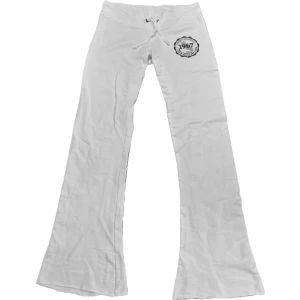 Vita lågmidjade mjukisbyxor  - Nytt skick. För små på mig som har M i lår/rumpa men stretchiga.