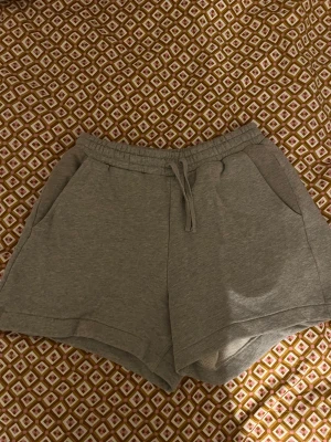 Shorts - Mjukis shorts, använda någon gång. Bra skick!