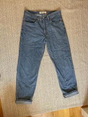 Vintage Levi jeans  Relaxed fit  Model 550 33/36
