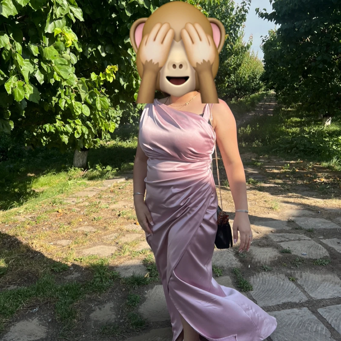 Rosa satin klänning - 91