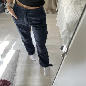 Cargo byxor - Brandy Melville cargo byxor, använda 1-2 gånger 