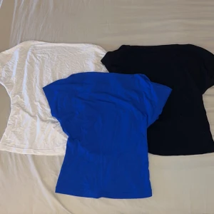 Backless top - Tre backless toppar från shein, alla e använda 1 gång. Inga skador!! Köp alla tre för 100kr 💕💕