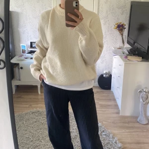 Stickad tröja - Naturlig tröja från lager 157. Köpt för 150