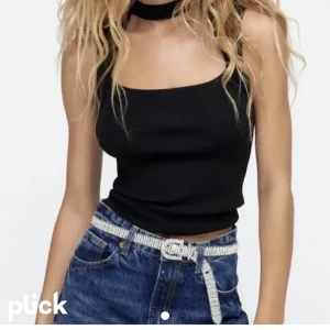 Topp - Supersnygg topp från Zara, storlek S🫶🏼 skriv för egna bilder! 