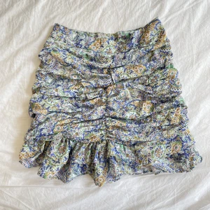 Kjol - Mönstrad kjol