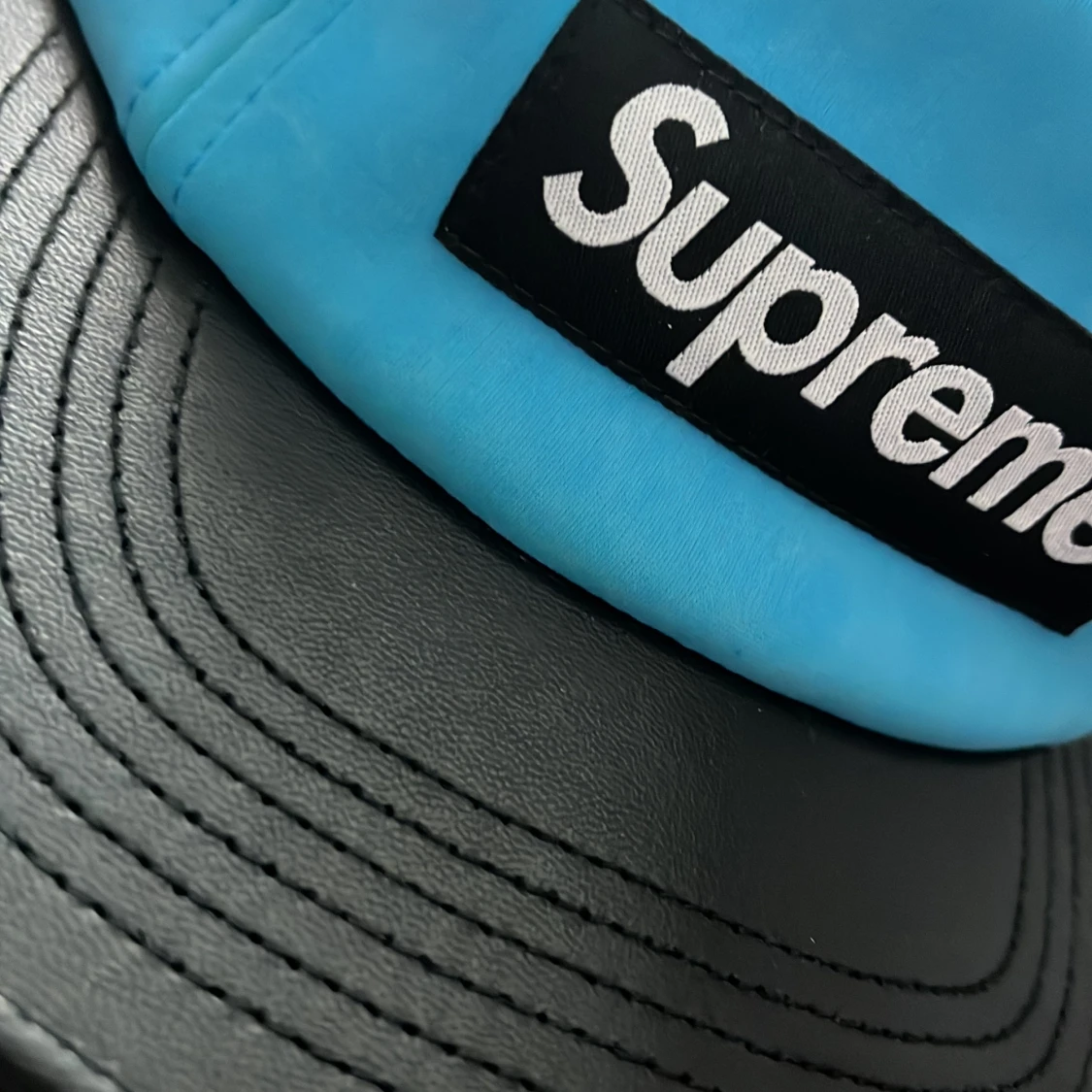 Supreme keps - 90