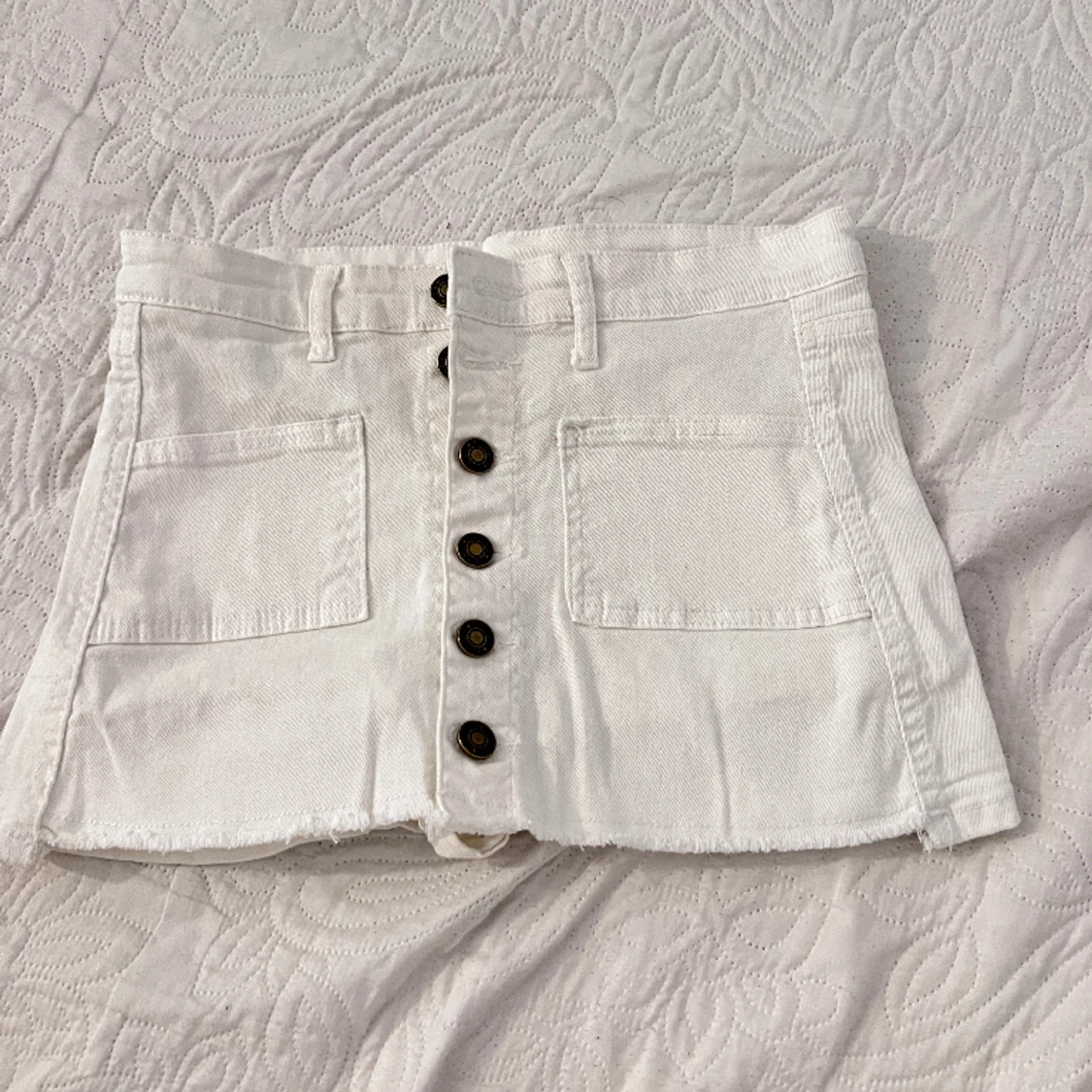 Jeans kjol med underbyxor insida