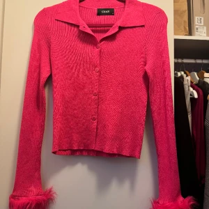 Rosa topp - Använd 2-3ggr från cider, pris kan diskuteras, kan öven skicka fler bilder💖