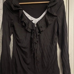 Härlig långärmad - Använt nåra gånger, men jätte fin