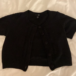 Bolero/ kort kofta - Så snygg bolero💕 Stl M men passar mig som är xs/s