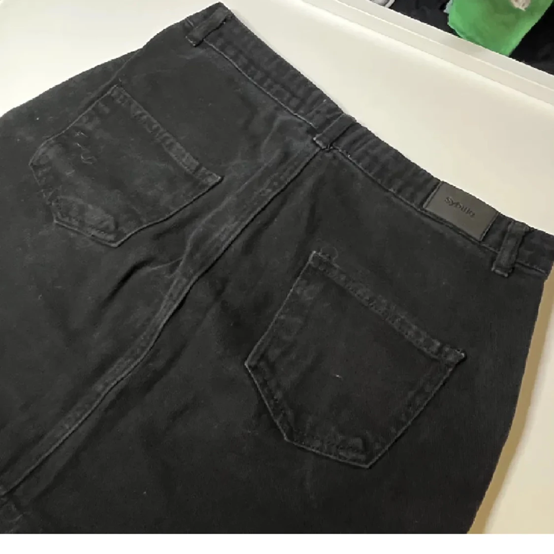 Svart jeans kjol - 91