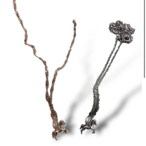 Fint halsband - Säljer detta fina häst\unicorn halsband som liknar från Maria nilsdotter i silver!