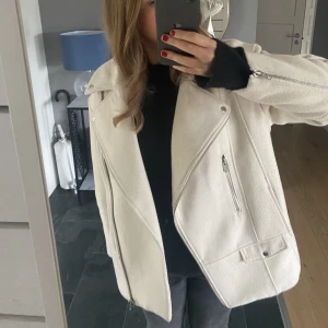 Höst/vinter jacka - Fin oversized jacka från Hm😊