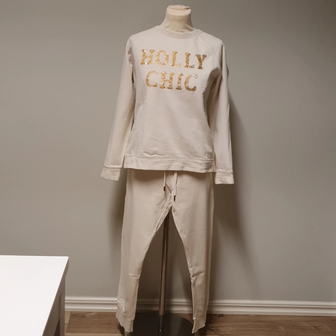 Joggingbyxor & tröja Holly Chic