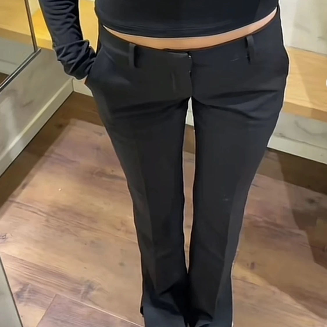 Low waist kostymbyxor