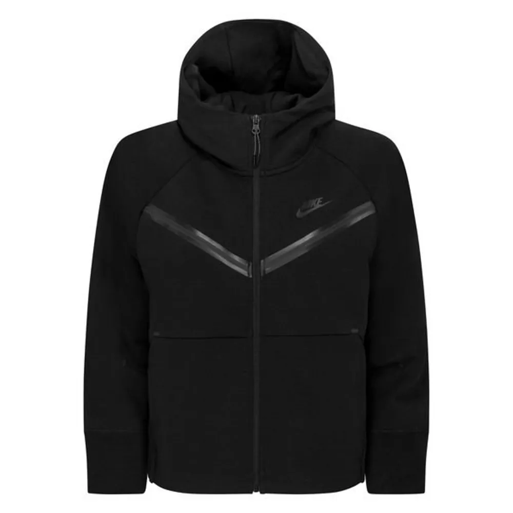 använd fåtal gånger, säljer eftersom ja ej använder den längre. köpt i somras. Hoodies.