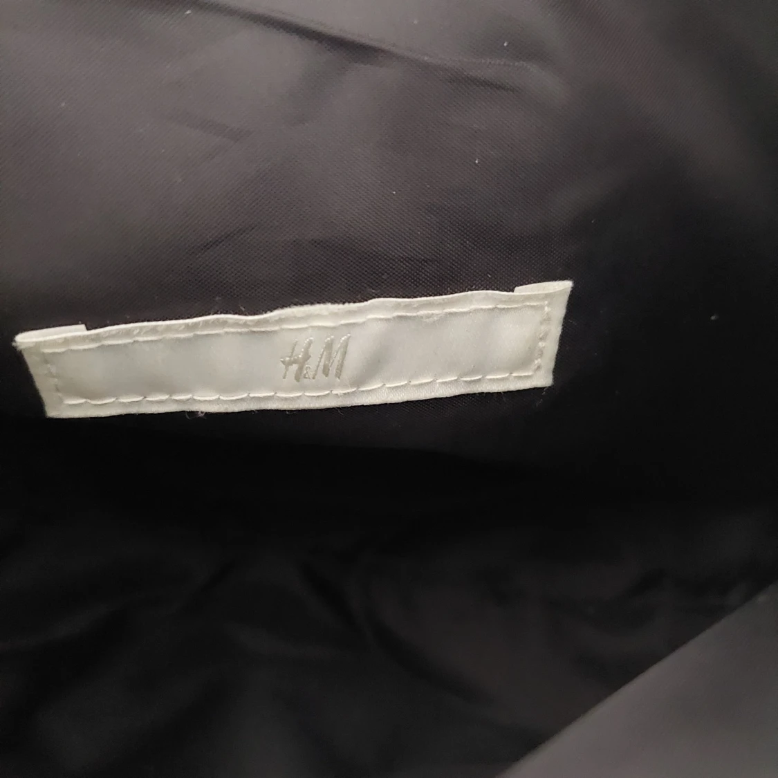 Svart axelremsväska - 27