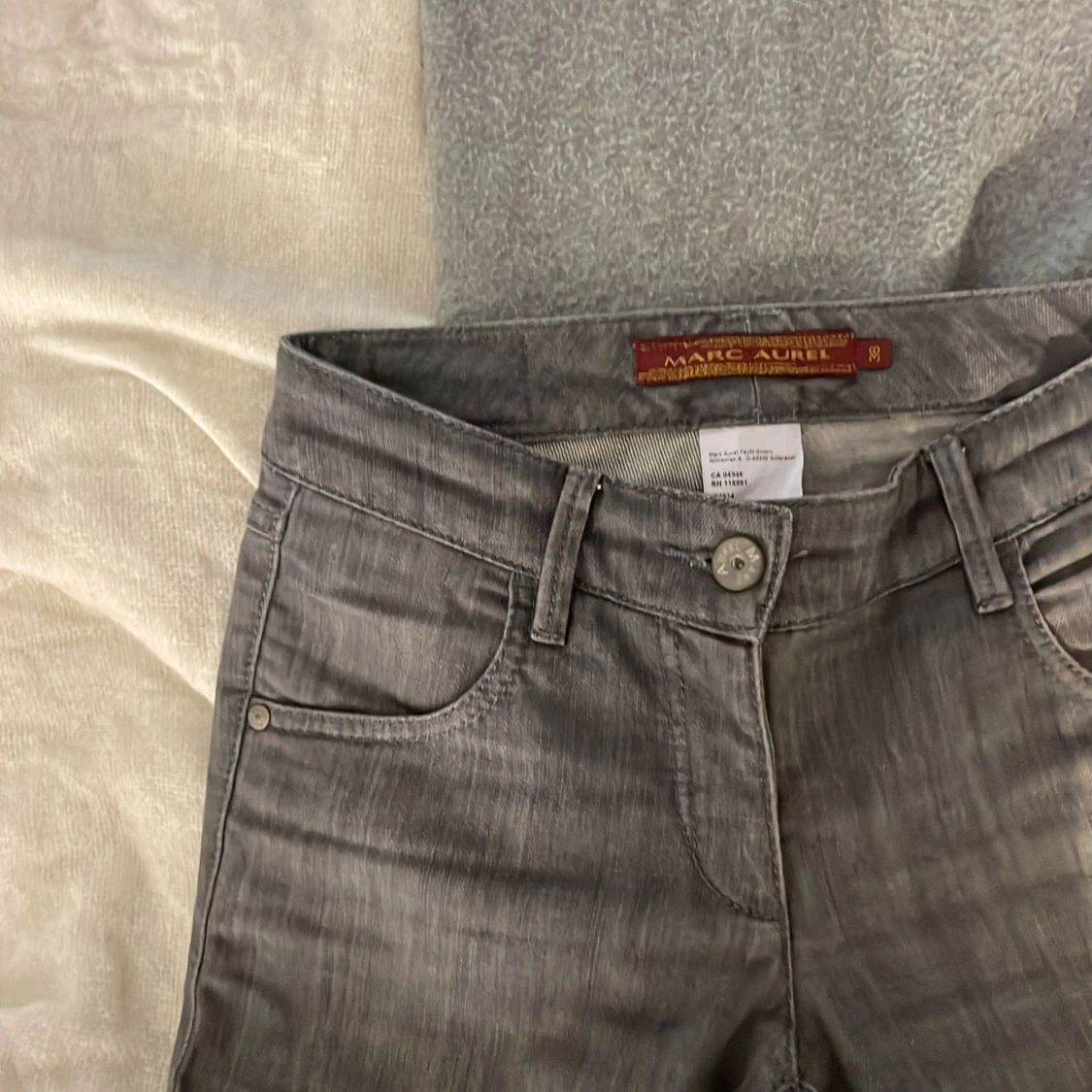 Low waist jeans - 90