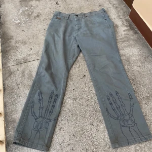 Custom vintage wrangler - Vintage wrangler jeans customgjorda(inte av mig).