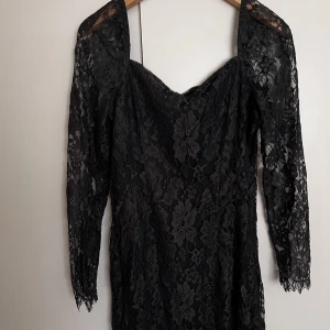 Mini festklänning  - Oanvänd 