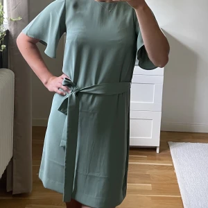 Klänning H&M - Använd en gång! 