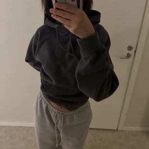 huvtröja - huvtröja från H&M storlek xs men oversized 🩷