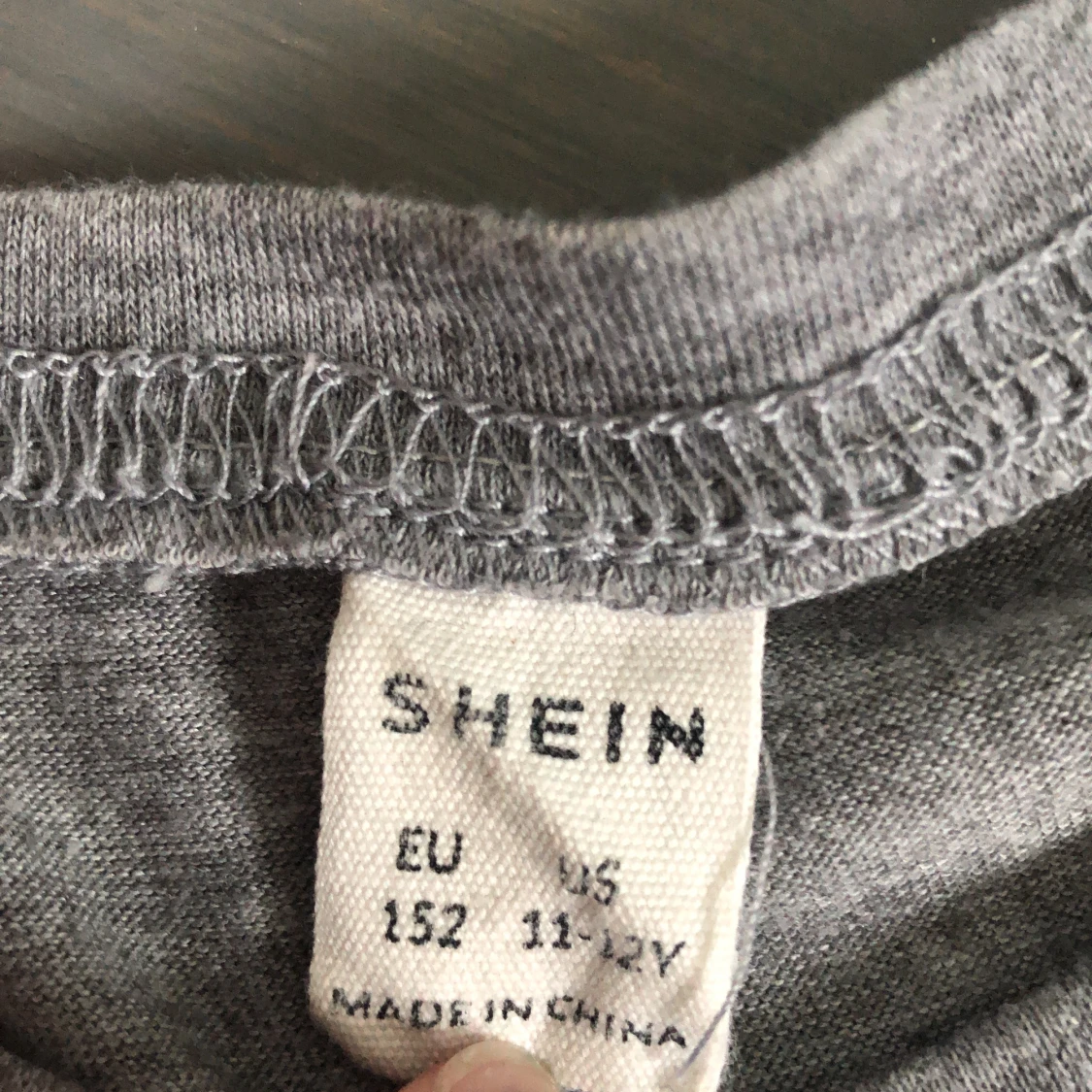 Grå oversizedt-shirt - 91