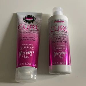 Curl girl - Säljer dessa eftersom att de inte funkade på mitt hår använda endas en gång köpta på normal säljer för 40kr/st