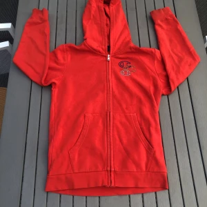 Champion zip-hoodie - Den är i riktigt fint skick 