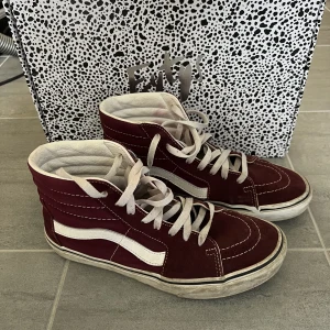 Vans!! - Bra skick, super snygga till hösten❣️
