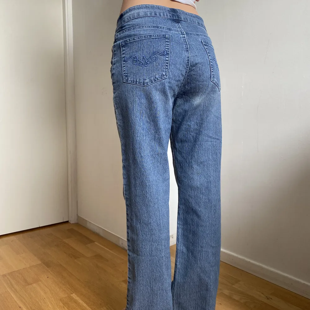 Fina Blå jeans i stl s/m😊. Jeans & Byxor.