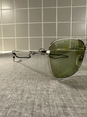 Gucci solglasögon  - Gucci sol glasögon Helt nya från synsam  