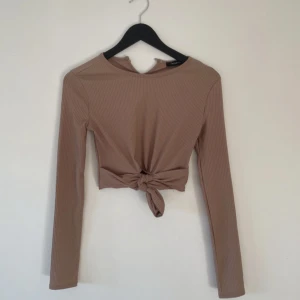 Tröja - Storlek xs/34