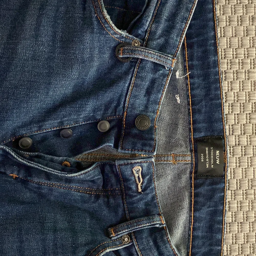 Säljer ett par jeans som jsg inte använder längre. Dom är knappt använda och är i bra skick. Louse fit 31:30 Köpte för 1200 Säljer för 200. Jeans & Byxor.