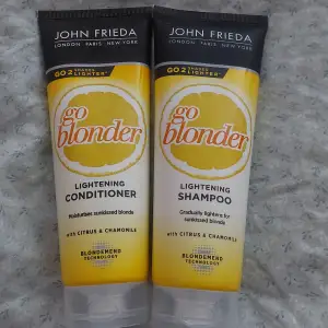 Hej, jag säljer dessa två hår produkter för att jag beställde dem när jag först hade blont hår, jag färgade håret senare mörkbrunt och dessa produkter kände jag ingen behov av att använda. Bägge produkterna är helt oöppnade. Beställda från Lyko.