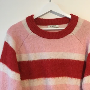 Stickad tröja - Good condition 