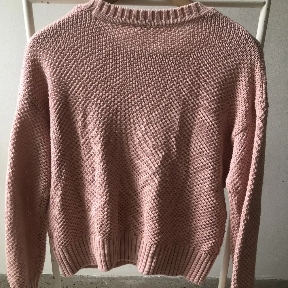 Söt rosa tröja som passar st XS. Tröjor & Koftor.