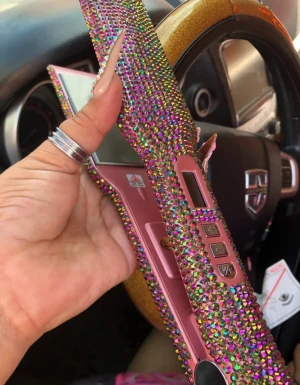 Glitter platttång - Glitter platttång! Super snygg, älskar den men säljer pga flytt❤️❤️