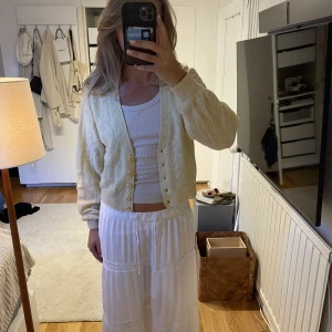 Stickad kofta  - Mysig kofta 