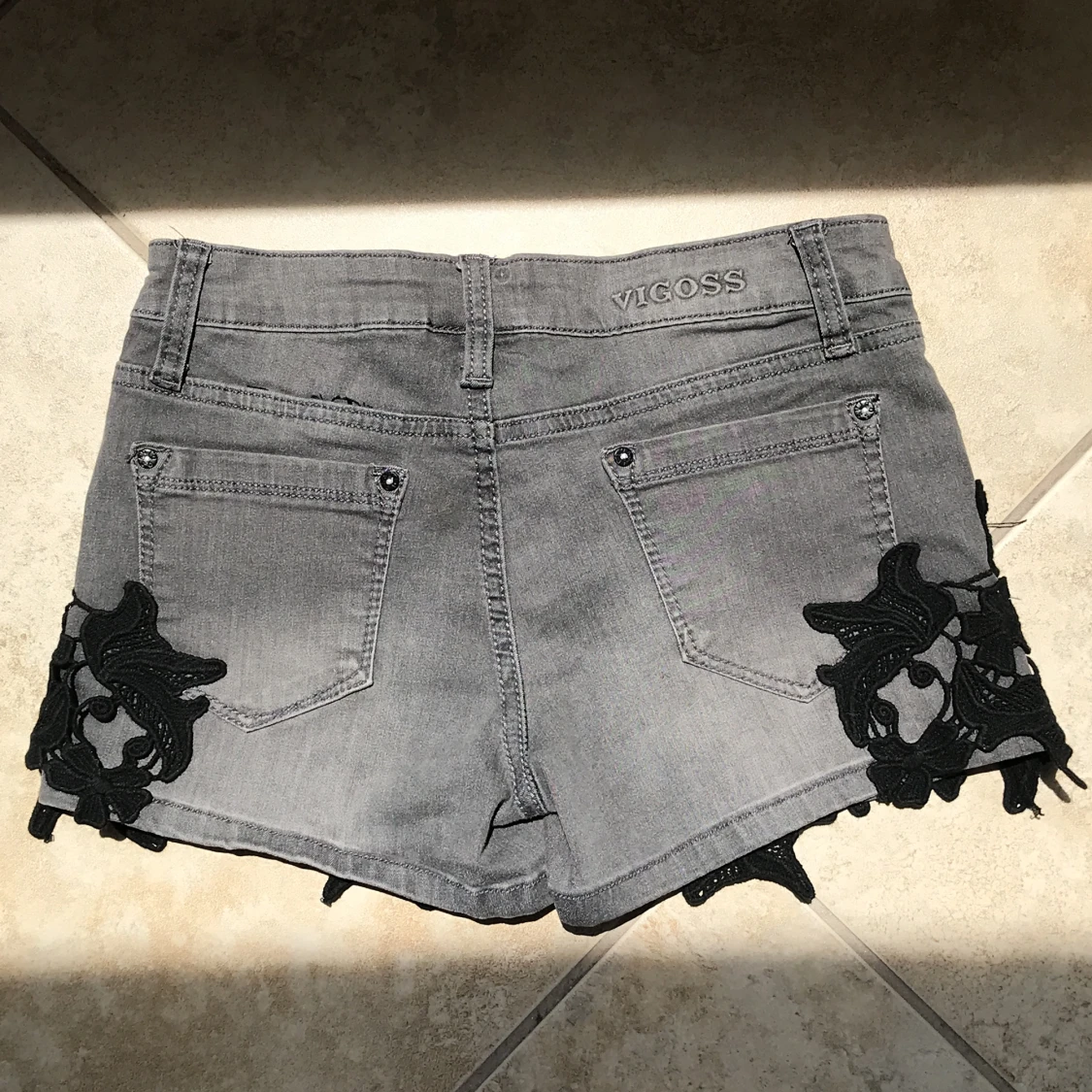 Vigoss grå shorts - 90