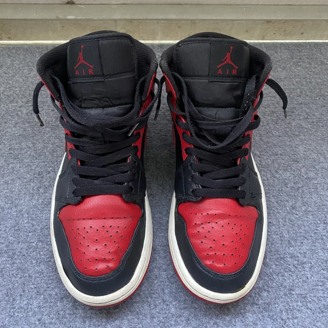 Jordan 1 Banned - 90
