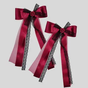 Unik handgjorda rosett hårklämmor 🎀. Material:textil-silk band. Mått: L11,5cm, B4cm. 2st-120kr