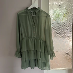 Zara klänning  - Endast använd en gång💓