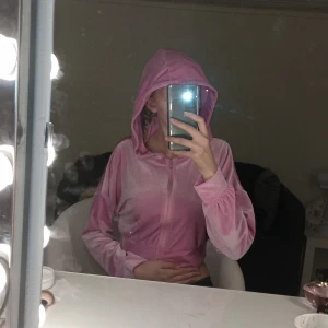 Tröja - Super snygg tjocktröja från Shein i str m men är mer som xs-s