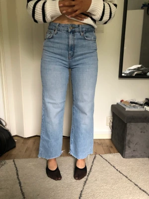 Zara jeans - Zara jeans, små i storleken (kan passa 36)